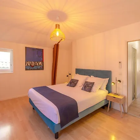 Appartement Le Soleilho Del Roy, Vue Exceptionnelle, Terrasse, Clim, Coeur De Figeac, 6 Pers *